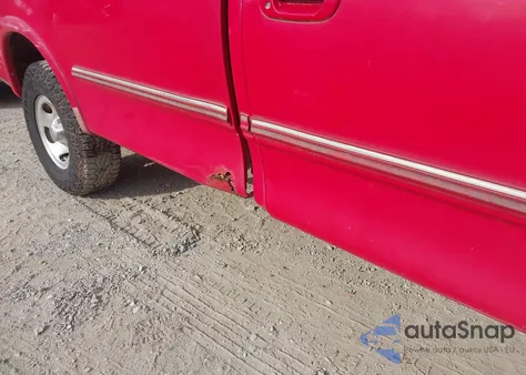 1997 Ford F-150 Lariat/Standard/Xl/Xlt из США, поврежденный, VIN 1FTDF18W8VNA39606